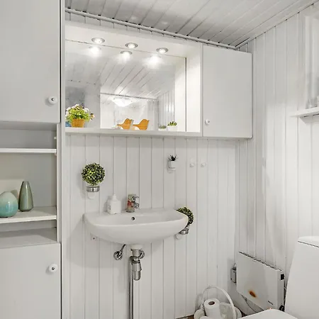 Сasa de vacaciones In With House Sea View *